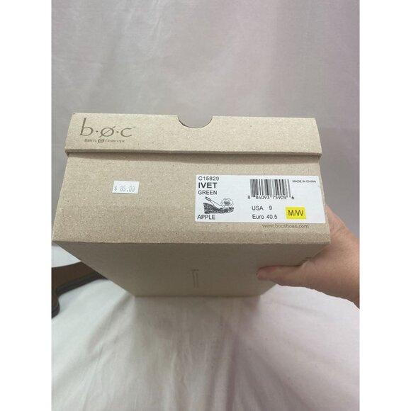 B.OC Women's Green Apple Size 9 Floral accent Wedge Sandal with Box - Picture 10 of 12